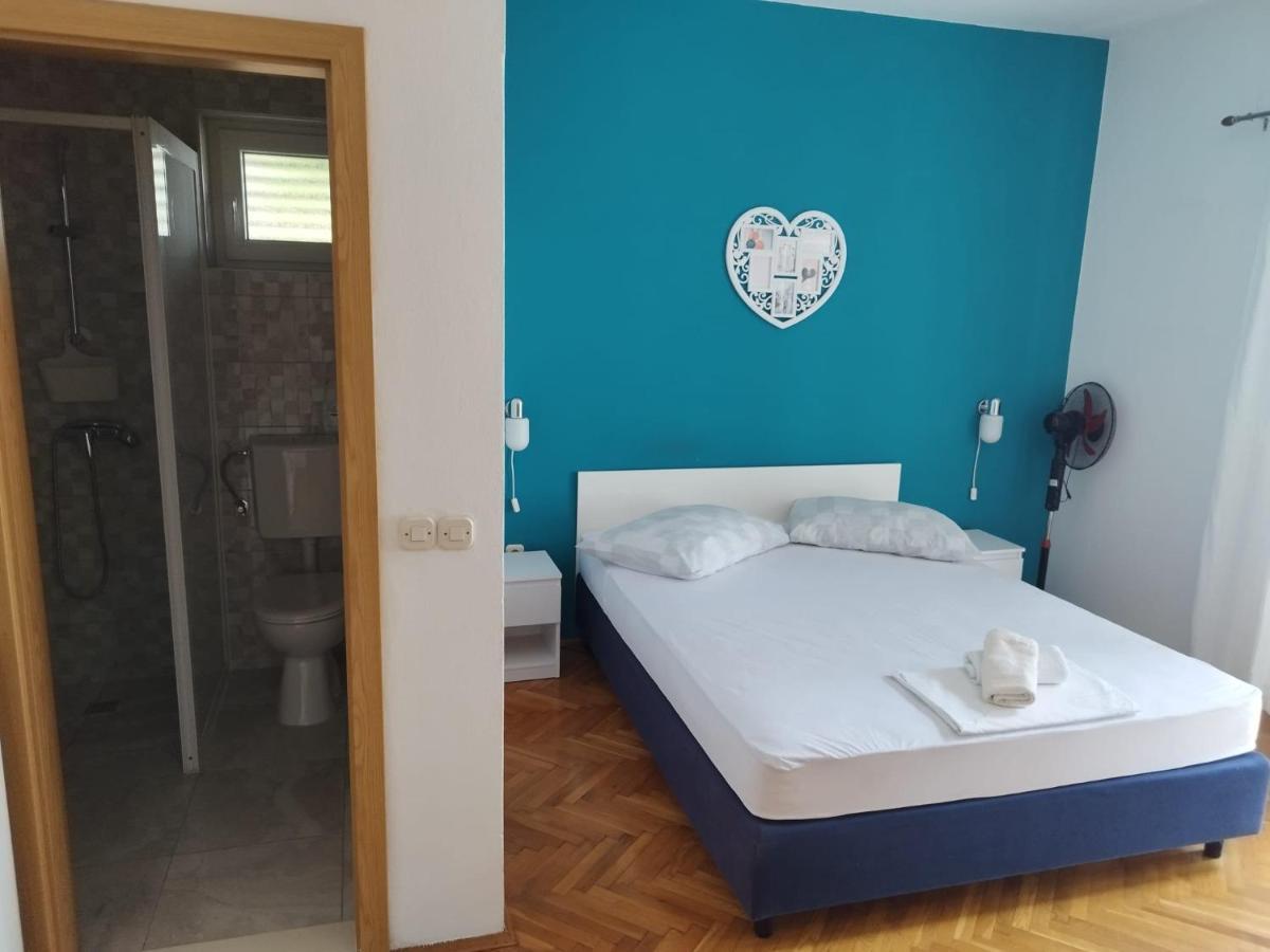 Apartments Mare - 150 M From Beach بريلا المظهر الخارجي الصورة
